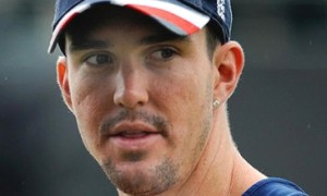 Kevin Pietersen included in England squad for India tour