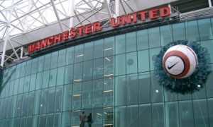 Manchester United continue dropping points