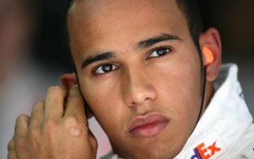Abu Dhabi GP: Hamilton Wins; Vetttel Retires