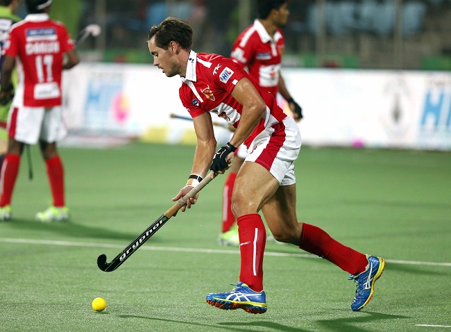 Dabang Mumbai HC storm ahead defeating Delhi Waveriders 8-3
