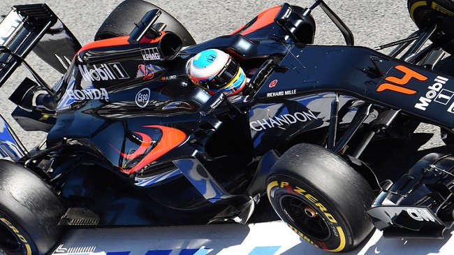 F1 testing: Mixed reactions at McLaren-Honda for 2016
