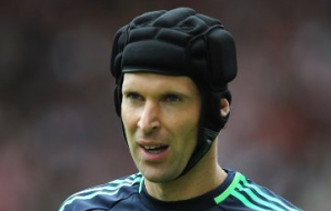 Chelsea rocked by Petr Cech injury